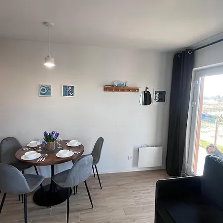 Luska W Debinie * Debina (Ustka)