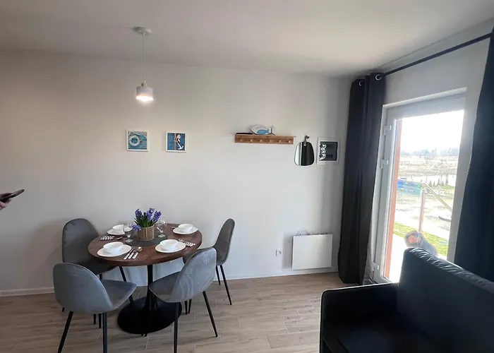 Luska W Debinie * Debina (Ustka)