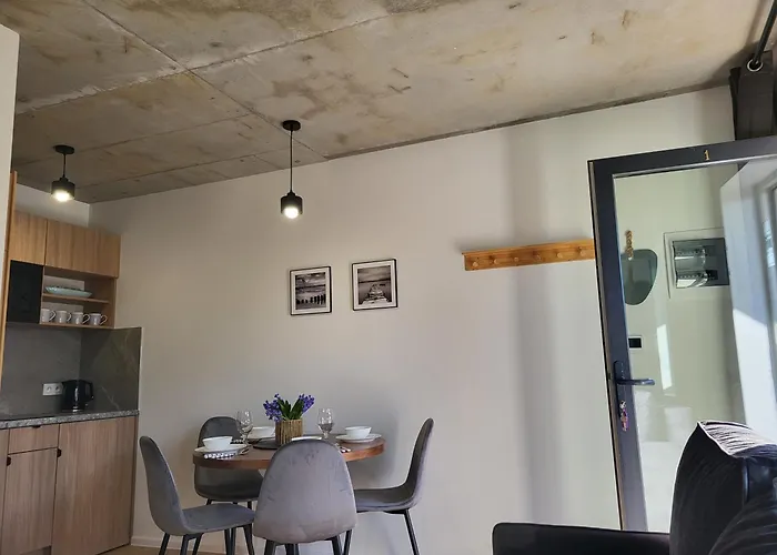 Luska W Debinie * Debina (Ustka)